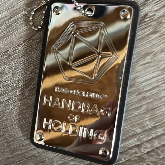 Handbag of Holding tag - Picture 7 of 7